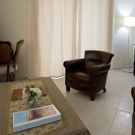 Morneto - Adults Only * Vignale