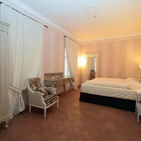 Hotel Morneto *
