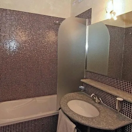 Morneto - Adults Only Vignale